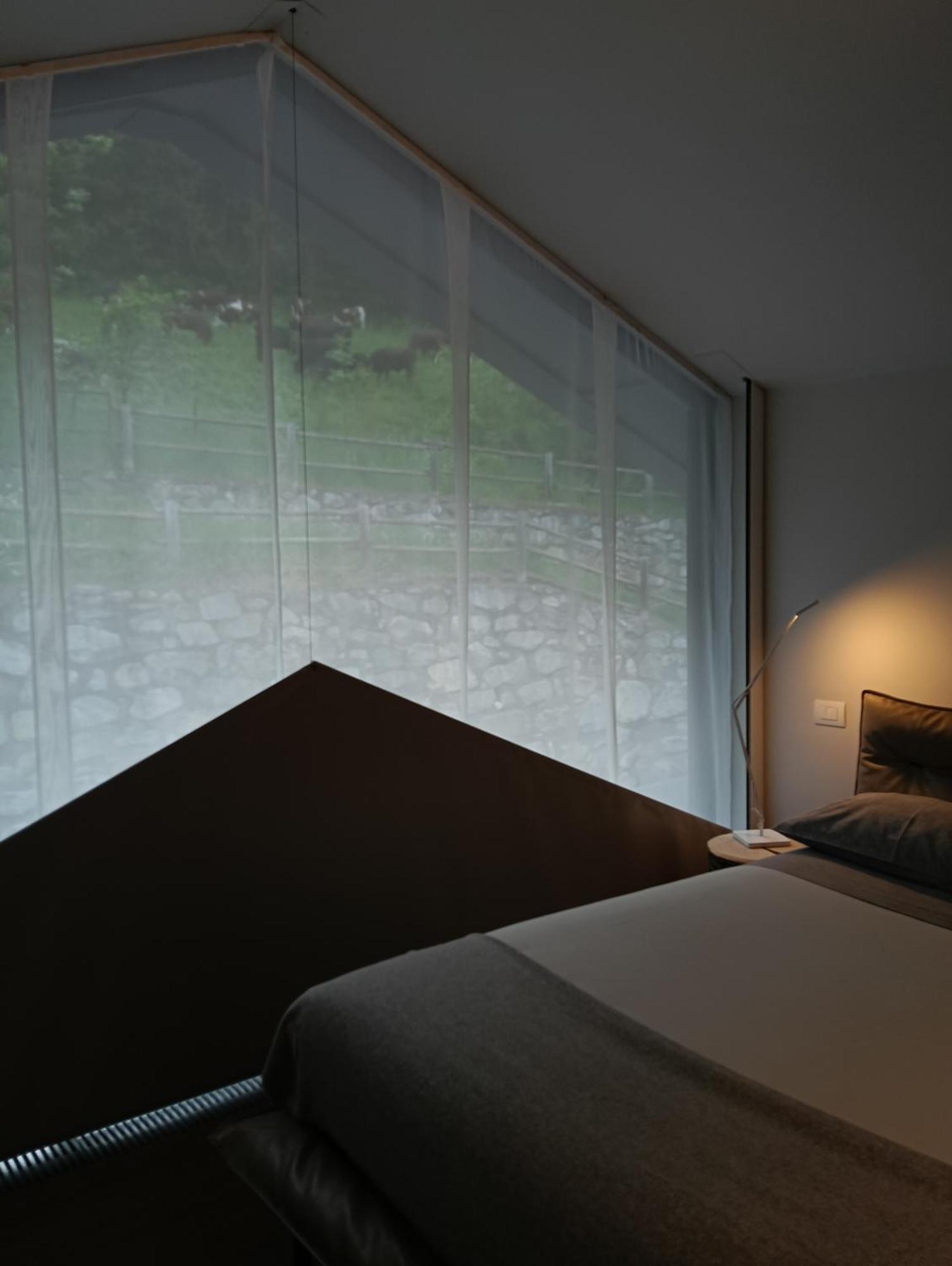 V&V Rentroom Design Gignod ห้อง รูปภาพ